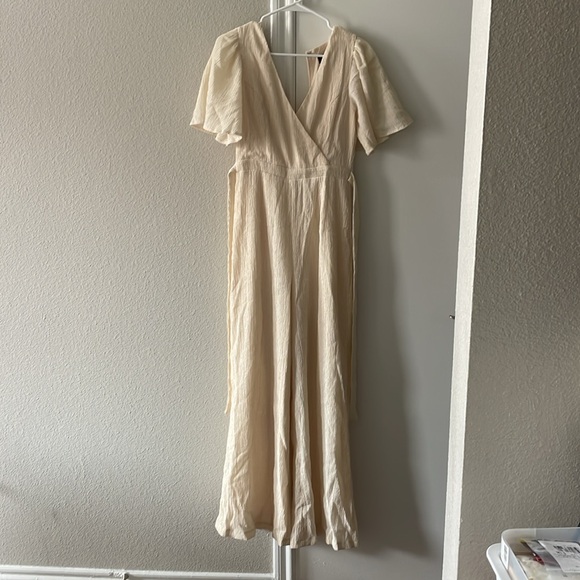 Lulu’s Heart's Desire Cream Flutter Sleeve Surplice Wide-Leg Jumpsuit - Picture 4 of 7